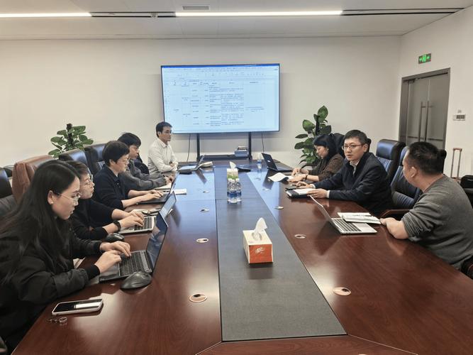 陈书主持召开政务信息系统摸底评估规则研讨会